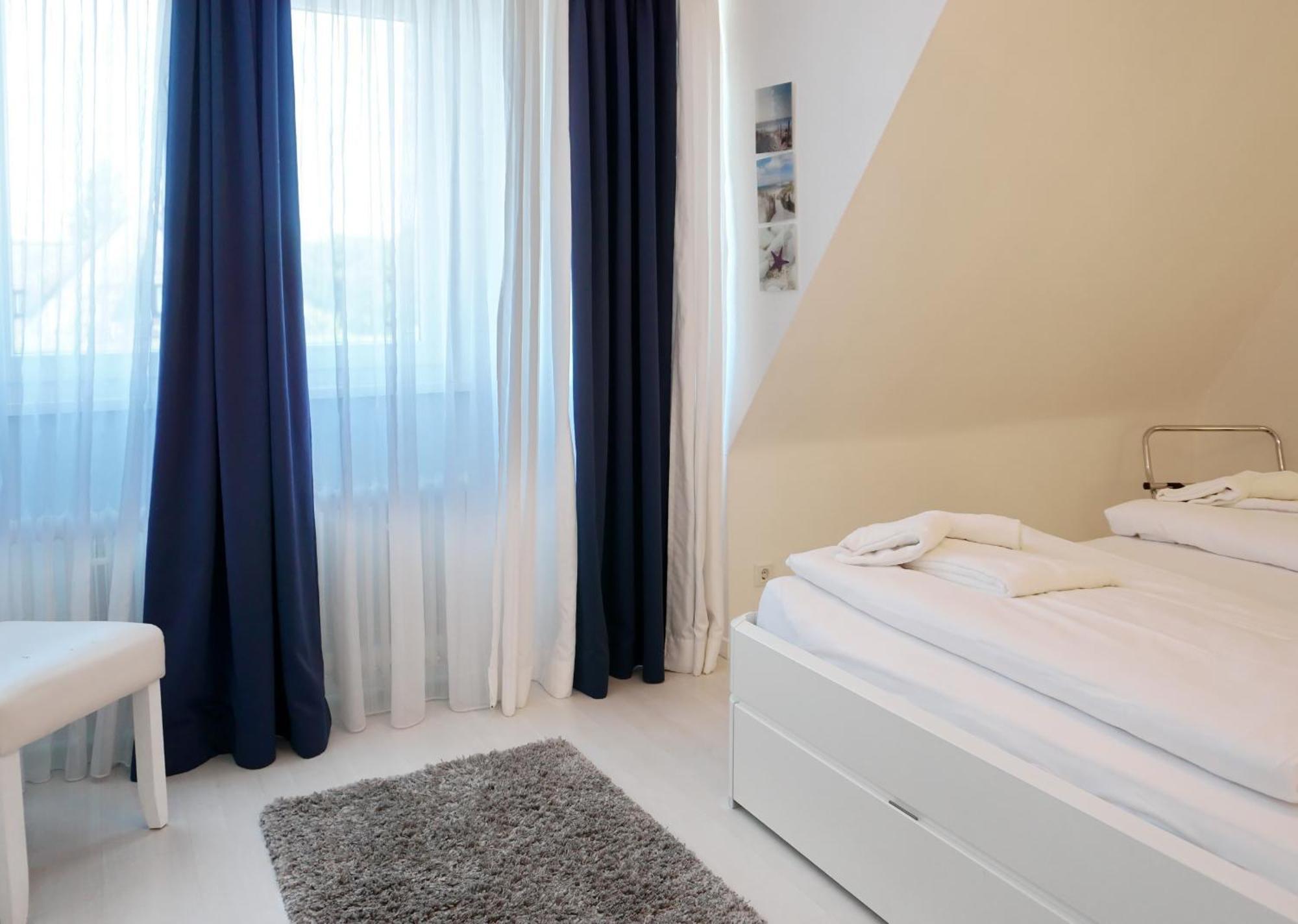 Henning Apartment
